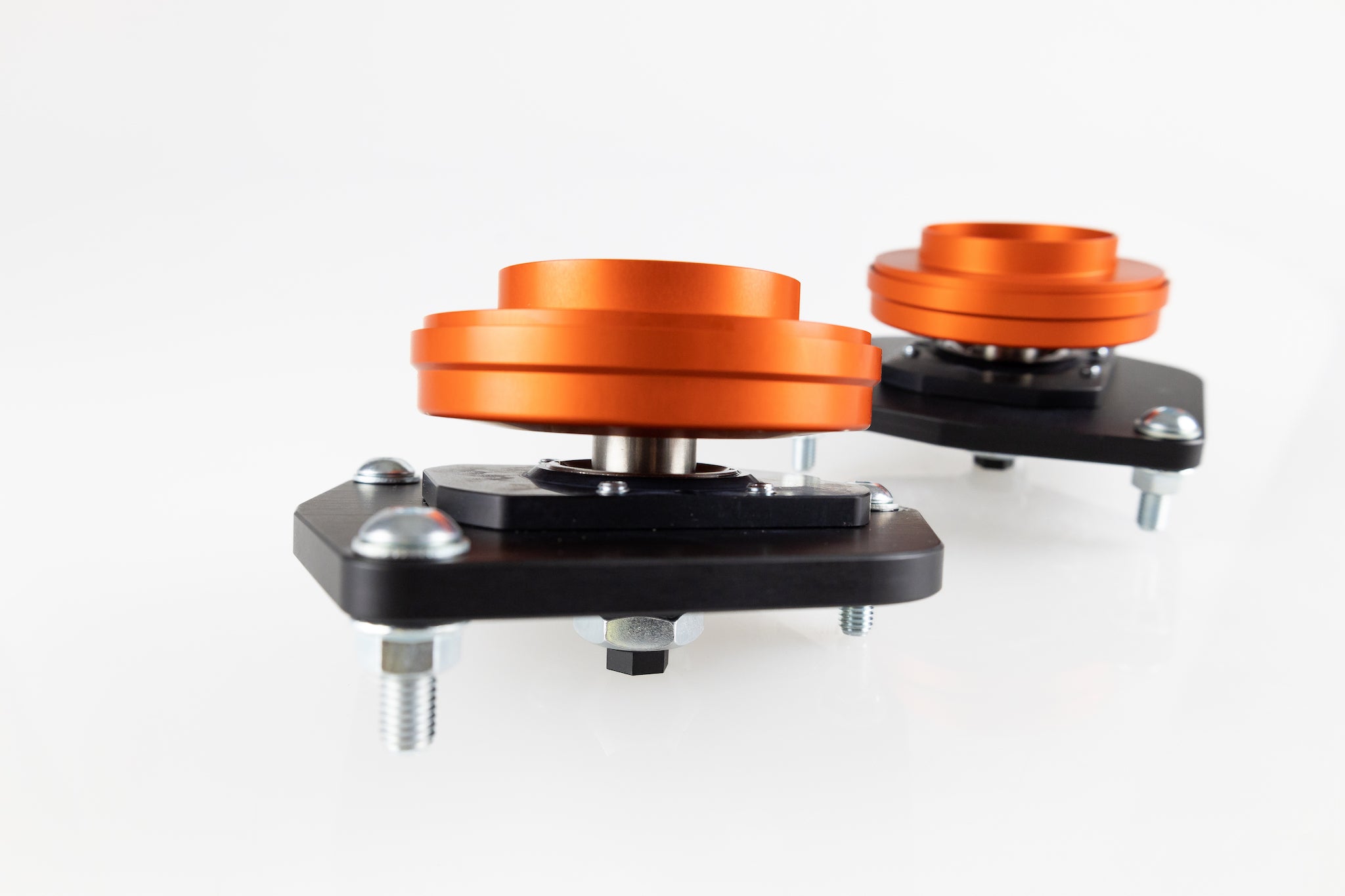 Top Mounts set front